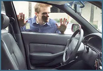 Safe Key Shop Princeton, NJ 609-300-1865 - 19-locked-keys-in-car